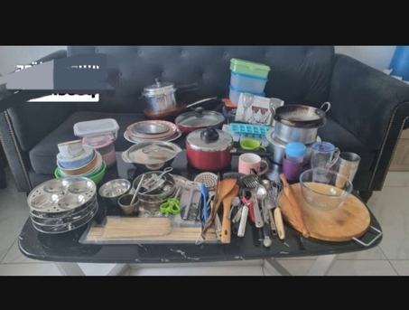 Manama, Items Wanted, I Buy Whole Sale Items , Clothes, Bags, Perfume And Electronics