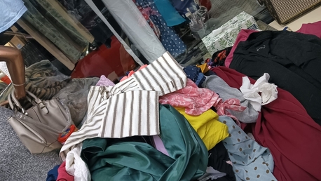 Manama, Items Wanted, I Buy Whole Sale Items , Clothes, Bags, Perfume And Electronics
