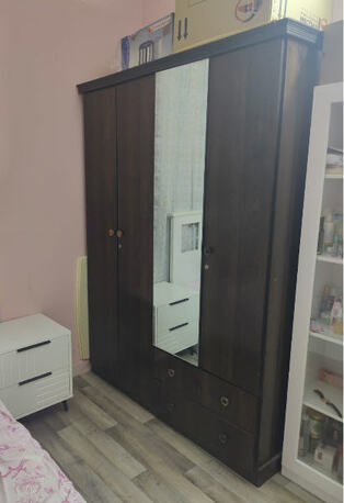 Al Aziziyah, Household Items, SAR 500,  4-door Wardrobe With Mirror