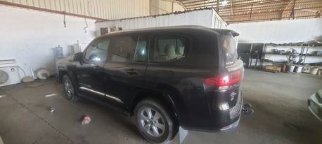 Al Baha, Vehicles, Cars & Trucks , SAR 260000,  Toyota Land Cruiser,  2024,  Automatic,  100 KM,   GXR
