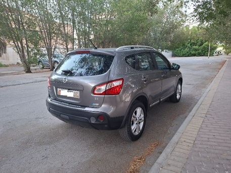 Manama, Vehicles, Cars & Trucks , BHD 1900,  Nissan Qashqai,  2012,  Automatic,  168000 KM,   Full Option Well Maintained Suv For Sale!
