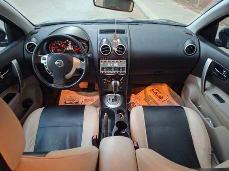Manama, Vehicles, Cars & Trucks , BHD 1900,  Nissan Qashqai,  2012,  Automatic,  168000 KM,   Full Option Well Maintained Suv For Sale!