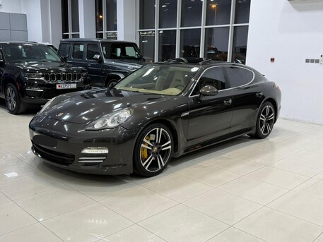 Manama, Vehicles, Cars & Trucks , BHD 3950,  PORSCHE PANAMERA S,  2010,  Automatic,  87750 KM,    (Grey)