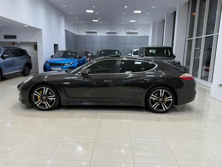 Manama, Vehicles, Cars & Trucks , BHD 3950,  PORSCHE PANAMERA S,  2010,  Automatic,  87750 KM,    (Grey)