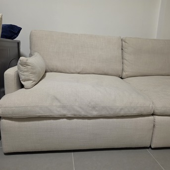 Jeddah, Furniture, SAR 4600,  Sofa L Shape - Home Center - Excellent - Beige Color