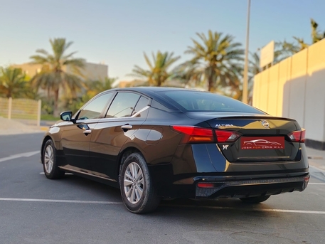 Manama, Vehicles, Cars & Trucks , BHD 5600,  Nissan Altima,  2021,  Automatic,  62000 KM,