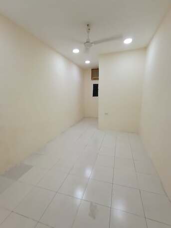 Muharraq, Apartments, Flats, Houses & Villas, BHD 150/month,  1 BR,  Flat For Rent In Muharraq With EWA , Unlimited