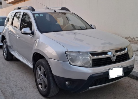 Riyadh, Vehicles, Cars & Trucks , SAR 13,  Renault Duster,  2014,  Automatic,  224800 KM,  Well Maintained  2.0  Family Car For Sale SAR13000/-