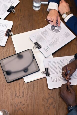 Manama, Business, From Business Idea To Company Registration