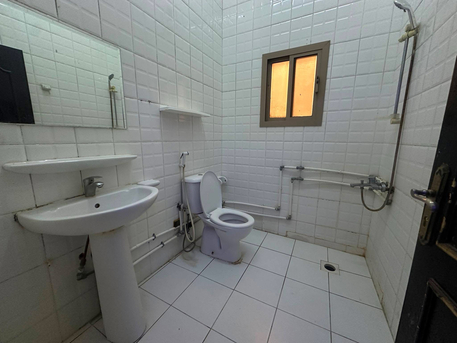 Gudaibiya, Apartments, Flats, Houses & Villas, BHD 250/month,  2 BR,  Gudaibiya:- Close To Hanging Signal. 2Bhk Unfurnished Flat On Rent.Bd 250/- With 50Bd EWA
