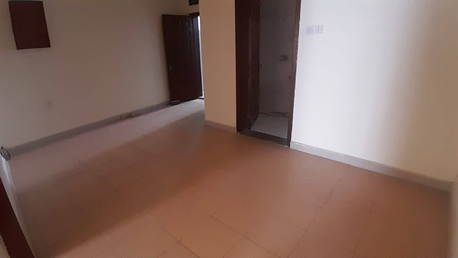 Gudaibiya, Apartments, Flats, Houses & Villas, BHD 150/month,  2 BR,  Gudaibiya:- Close To Aster Clinic.  2Bhk Unfurnished Flat On Rent With Only A/Cs. Bd 150