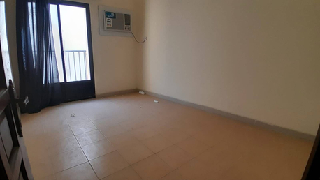 Gudaibiya, Apartments, Flats, Houses & Villas, BHD 150/month,  2 BR,  Gudaibiya:- Close To Aster Clinic.  2Bhk Unfurnished Flat On Rent With Only A/Cs. Bd 150