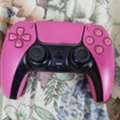 SAR 200,  Ps5 Controller Pink Colour For Sale In Excellent Condition