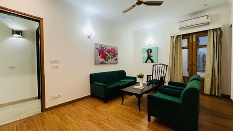 New Delhi, Apts/Flats Wanted, INR 17076/day,  Furnished,  2 BR,  1200 Sq. Meter,  Vasant Vihar PVR - Kitchen, Terrace, Lift
