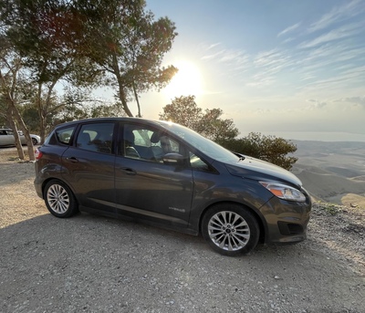 Amman, Vehicles, Cars & Trucks , JOD 5000,  Ford C-Max Hybrid,  2018,  Automatic,  136000 KM,   Very Good Condition