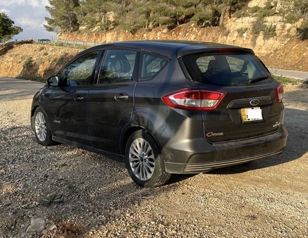 Amman, Vehicles, Cars & Trucks , JOD 5000,  Ford C-Max Hybrid,  2018,  Automatic,  136000 KM,   Very Good Condition