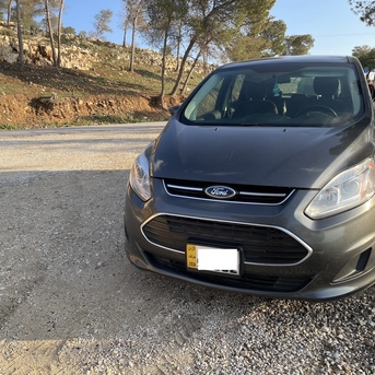 Amman, Vehicles, Cars & Trucks , JOD 5000,  Ford C-Max Hybrid,  2018,  Automatic,  136000 KM,   Very Good Condition