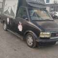 SAR 35000,  Gmc Safari,  2003,  Automatic,  300000 KM,  Ice Cream