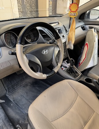 Riyadh, Vehicles, Cars & Trucks , SAR 20,  Hyundai Elantra,  2014,  Automatic,  300000 KM,    For Sale