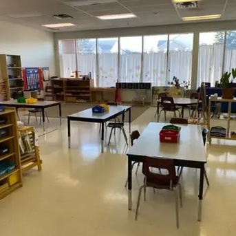 Toronto, Daycare, Western Heights Montessori Academy Burloak Campus