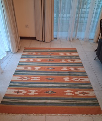 Manama, Furniture, BHD 10,  Beautiful Rug 155x220