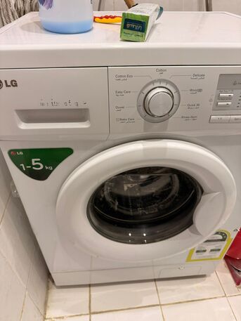 Riyadh, Furniture, SAR 350,  5 Kg Lg Washing Machine
