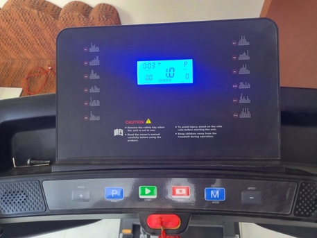 Riyadh, Health & Beauty Items, SAR 1000,  Urgent Selling New Treadmill And (sofa Set Is Free)