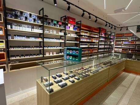 Janabiya, Businesses For Sale, Vape Shop For Sale In Janabiya Good Running Business