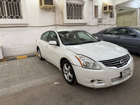 Jeddah, Vehicles, Cars & Trucks , SAR 11500,  Nissan Altima,  2010,  Manual,  326000 KM,