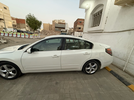 Jeddah, Vehicles, Cars & Trucks , SAR 11500,  Nissan Altima,  2010,  Manual,  326000 KM,