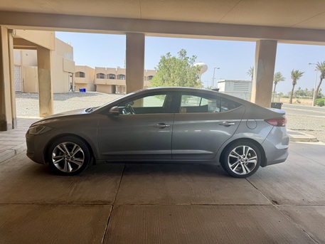 Rabigh, Vehicles, Cars & Trucks , SAR 36500,  Hyundai Elantra SE 2.0,  2017,  Automatic,  230000 KM,  Hyundai Elantra 2.0 GLS Leather A/T (GAJD) Full Option