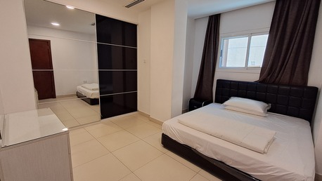 Gudaibiya, Apartments, Flats, Houses & Villas, BHD 250/month,  Furnished,  1 BR,  Flat For Rent In Gudaibiya With Unlimited EWA -