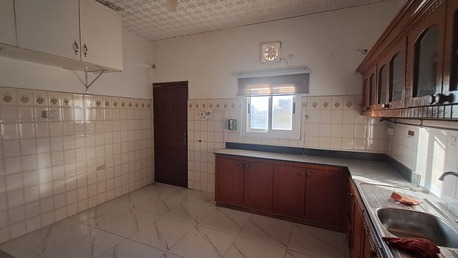 Juffair, Apartments, Flats, Houses & Villas, BHD 200/month,  3 BR,  Un Furnished Flat For Rent In Old Juffair