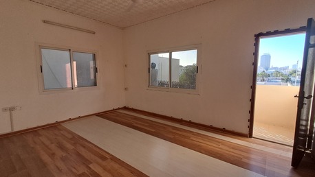 Juffair, Apartments, Flats, Houses & Villas, BHD 200/month,  3 BR,  Un Furnished Flat For Rent In Old Juffair
