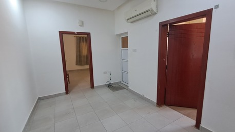 Zinj, Apartments, Flats, Houses & Villas, Semi Furnished 1 Bed Room Flat For Rent In Zinj With EWA - 210 BD