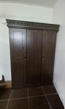 Manama, Furniture, BHD 30,  King Size Bed, Side Tables (vgood Condition) Dining Table For Sale