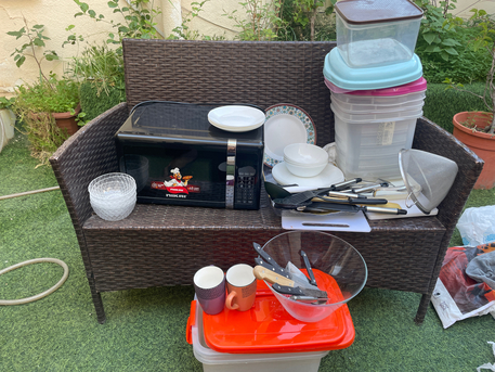 Jubail, Household Items, SAR 250,  COMPLETE KITCHEN CLEARANCE :-Microwave, Non-Stick Pans, Serving Bowls & Kitchen Items