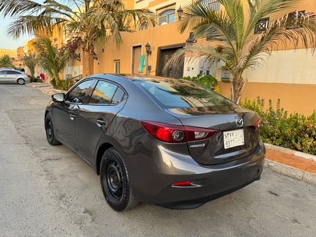 Jeddah, Vehicles, Cars & Trucks , SAR 26000,  Mazda 3,  2015,  Automatic,  255000 KM,  Mazda Zoom 4 Cylinder Price Negotiable