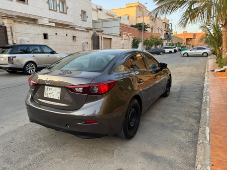 Jeddah, Vehicles, Cars & Trucks , SAR 26000,  Mazda 3,  2015,  Automatic,  255000 KM,  Mazda Zoom 4 Cylinder Price Negotiable