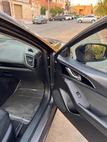 Jeddah, Vehicles, Cars & Trucks , SAR 26000,  Mazda 3,  2015,  Automatic,  255000 KM,  Mazda Zoom 4 Cylinder Price Negotiable