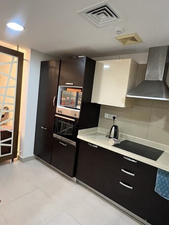 Juffair, Apartments, Flats, Houses & Villas, BHD 200/month,  Furnished,  1 BR,  Spacious Furnished Room For Rent &ndash; Ladies Only | Juffair