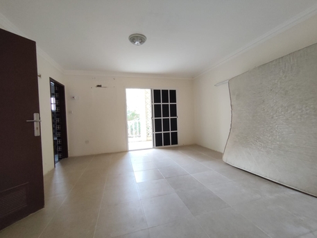 Adliya, Commercial Villas, BHD 550,  Adliya:- 4Bhk Duplex Commercial Villa On Rent..