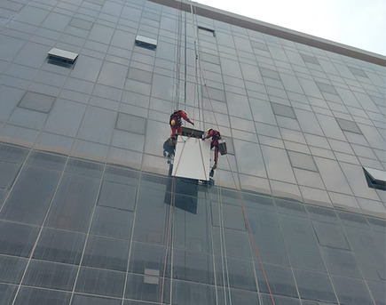 Manama, Construction, High Rise Building Facade Broken Glass Replacing Work With Cradle Service