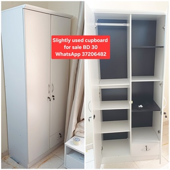 Manama, Furniture, BHD 30,  ✅️ Slightly Used 2 Door Wardrobe For Sale In Good Condition With Delivery