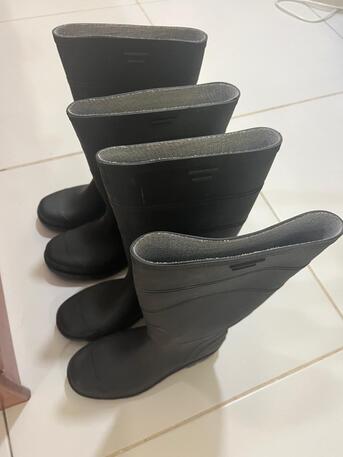 Tubli, Clothing & Accessories, BHD 5,  Knee Length Boots New