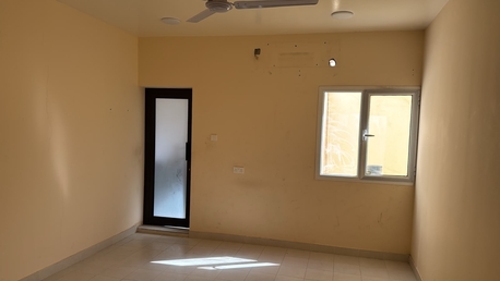 Sitra, Apartments, Flats, Houses & Villas, BHD 120/month,  1 BR,  Room Available For Rent