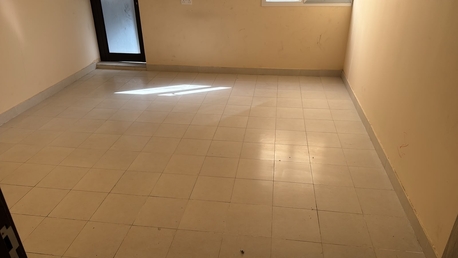 Sitra, Apartments, Flats, Houses & Villas, BHD 120/month,  1 BR,  Room Available For Rent