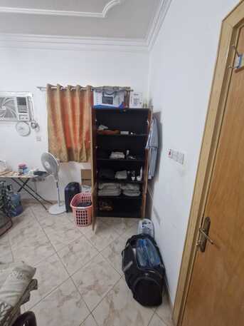 Al Malaz, Rooms for Rent, SAR 1250/month,  Furnished Room For Rent In An Apartment For Executive Bachelor