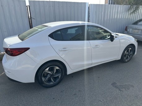 Jeddah, Vehicles, Cars & Trucks , SAR 28000,  Mazda 3,  2016,  Automatic,  215000 KM,    (Mid Spec) For Sale