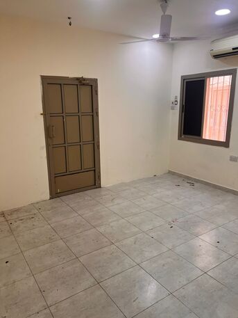 Muharraq, Apartments, Flats, Houses & Villas, BHD 140/month,  1 BR,  Flat For Rent In Muharraq With EWA , Unlimited